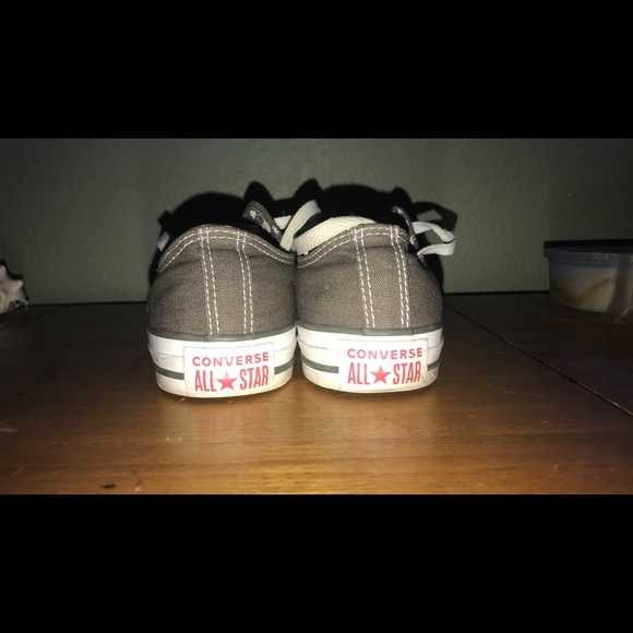 Grey converse - Picture 2 of 3